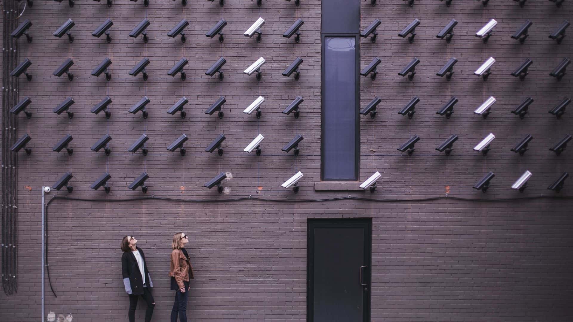 Implementar Tecnología de IA en Sistemas de CCTV